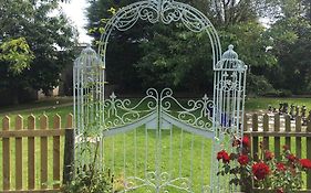 The Jewel In The Crown, Countryside Escape
